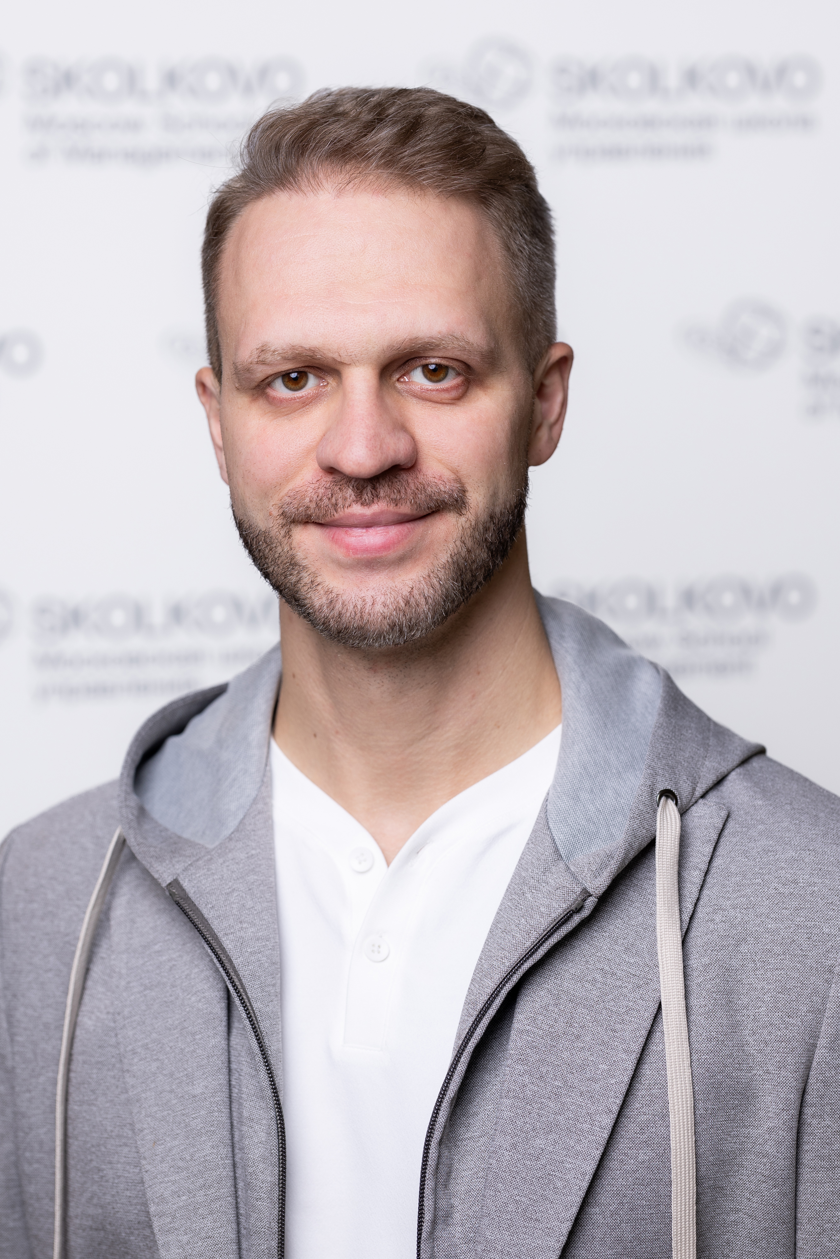 Дмитрий Захаров